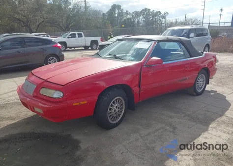 1995 Chrysler Lebaron Gtc z USA, uszkodzony, nr VIN 1C3EU4536SF678177